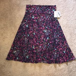 NWT LuLaRoe Azure skirt size Medium